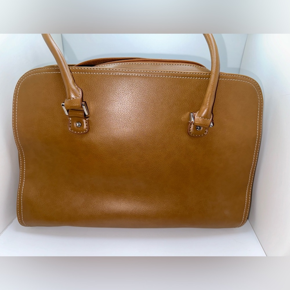 Liz Claiborne Hangbag